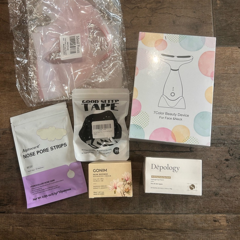 Skincare Set with face massager, reusable masks and more